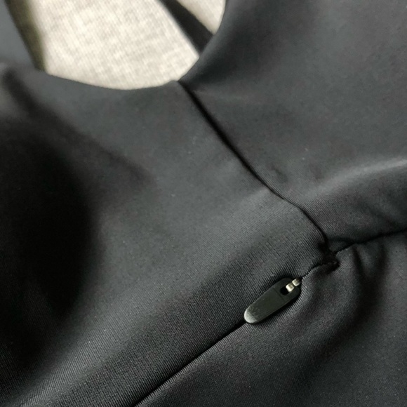 ATHLETA | Suryana Strappy Bra - Picture 5 of 8